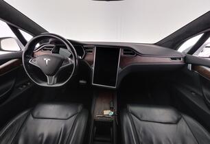 Tesla Model X vaihtoauto