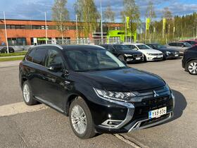 Mitsubishi Outlander PHEV vaihtoauto