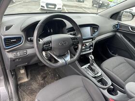 Hyundai IONIQ hybrid vaihtoauto