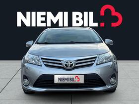 Toyota Avensis vaihtoauto
