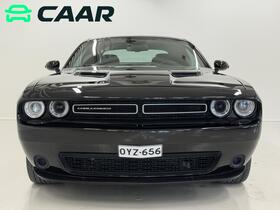Dodge Challenger vaihtoauto