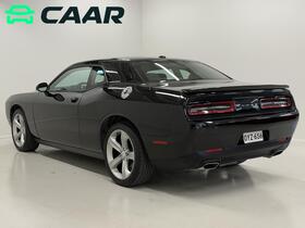 Dodge Challenger vaihtoauto
