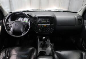 Ford Maverick vaihtoauto