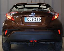 Toyota C-HR vaihtoauto