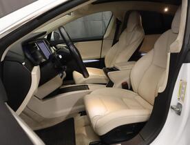 Tesla Model S vaihtoauto