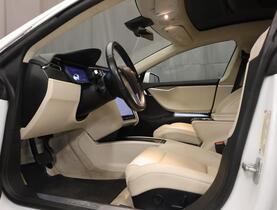 Tesla Model S vaihtoauto