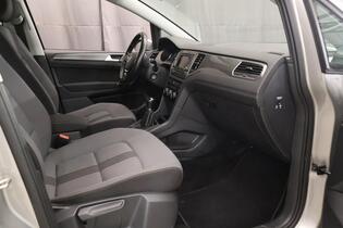 Volkswagen Golf Sportsvan vaihtoauto