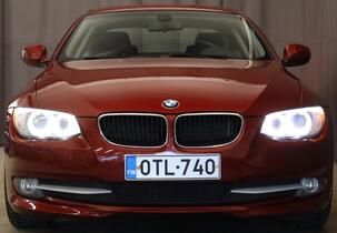 BMW 320 vaihtoauto