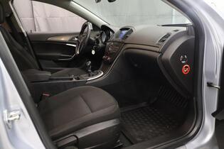 Opel Insignia vaihtoauto