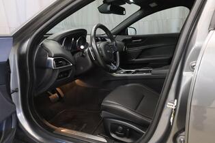 Jaguar XE vaihtoauto