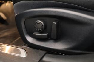 Jaguar XE vaihtoauto