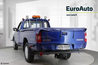 Mazda B2500 vaihtoauto