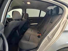 BMW 318 vaihtoauto