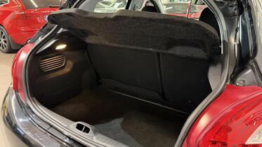 Peugeot 208 vaihtoauto