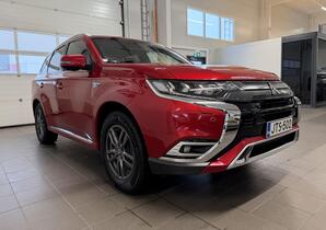 Mitsubishi Outlander PHEV vaihtoauto