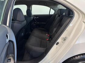 Honda Accord vaihtoauto