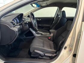 Honda Accord vaihtoauto