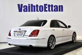Toyota Crown vaihtoauto