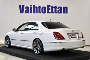 Toyota Crown vaihtoauto