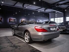 Mercedes-Benz SL vaihtoauto