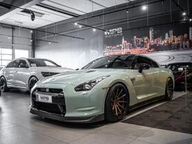 Nissan GT-R vaihtoauto
