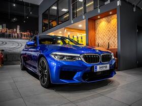 BMW M5 vaihtoauto