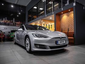Tesla Model S vaihtoauto
