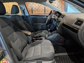 Volkswagen Jetta vaihtoauto