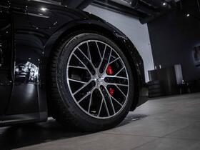 Porsche Taycan vaihtoauto