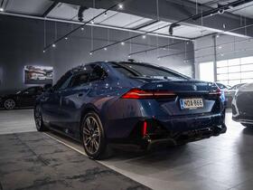 BMW i5 vaihtoauto