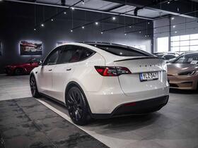 Tesla Model Y vaihtoauto