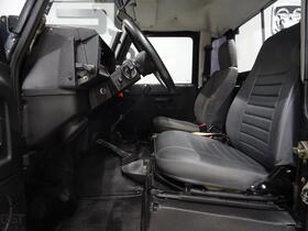 Land Rover Defender vaihtoauto