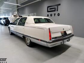 Cadillac Fleetwood vaihtoauto