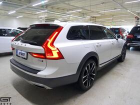 Volvo V90 Cross Country vaihtoauto