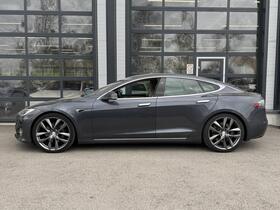 Tesla Model S vaihtoauto
