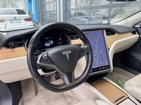 Tesla Model S vaihtoauto