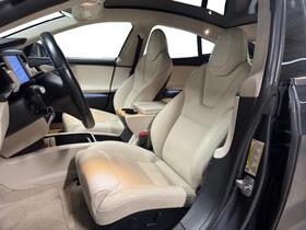 Tesla Model S vaihtoauto