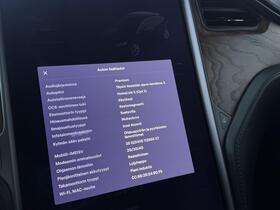 Tesla Model X vaihtoauto