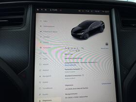 Tesla Model X vaihtoauto