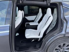 Tesla Model X vaihtoauto