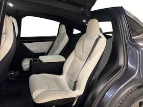 Tesla Model X vaihtoauto