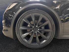 Tesla Model X vaihtoauto