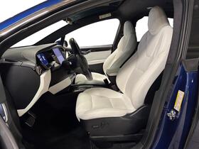 Tesla Model X vaihtoauto