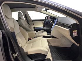 Tesla Model S vaihtoauto