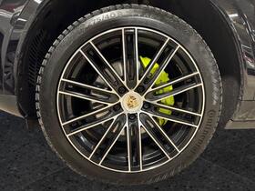 Porsche Cayenne vaihtoauto