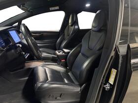 Tesla Model X vaihtoauto