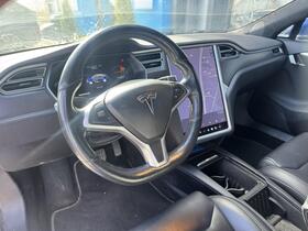 Tesla Model S vaihtoauto
