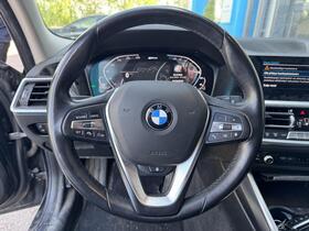 BMW 330 vaihtoauto