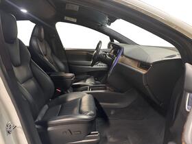 Tesla Model X vaihtoauto