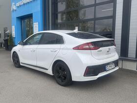 Hyundai IONIQ hybrid vaihtoauto